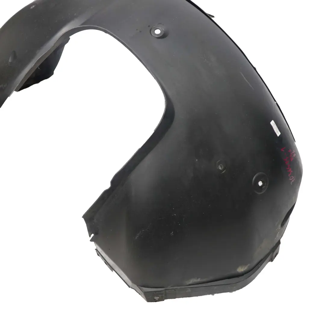 Revetement Passage de Roue Doublure a L'Avant Gauche pour BMW E46 à propos du numéro de pièce 7039677 BMW E46 Revetement Passage de Roue Doublure a L'Avant Gauche - SKU 7039677-1 - Numéro de pièce 7039677