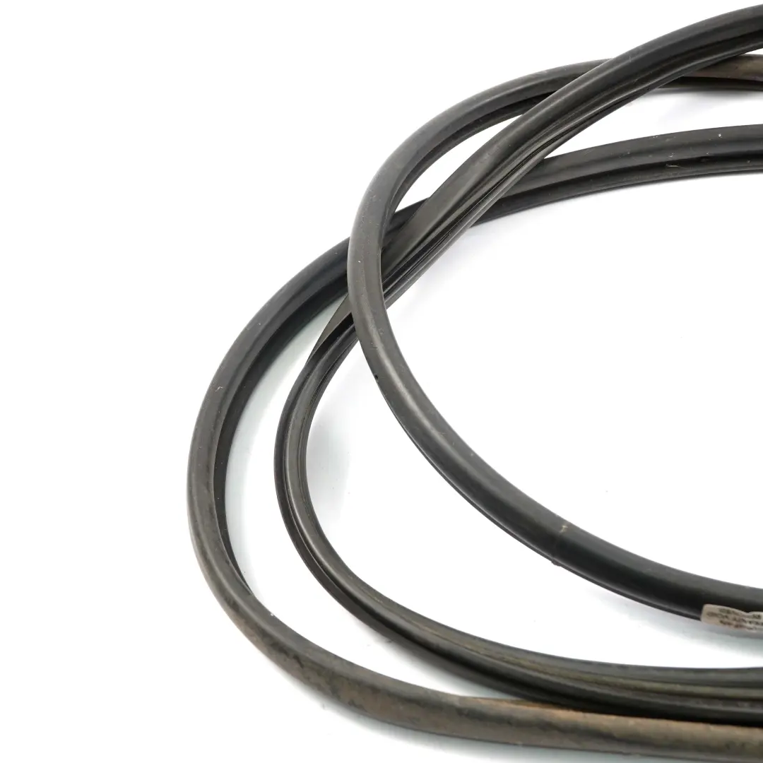 Sliding Roof Seal Sunroof Glass Roof Sealing Gasket to Mini R50 R53 with Part number 7039723 Mini R50 R53 Sliding Roof Seal Sunroof Glass Roof Sealing Gasket - SKU 7039723 - Part number 7039723
