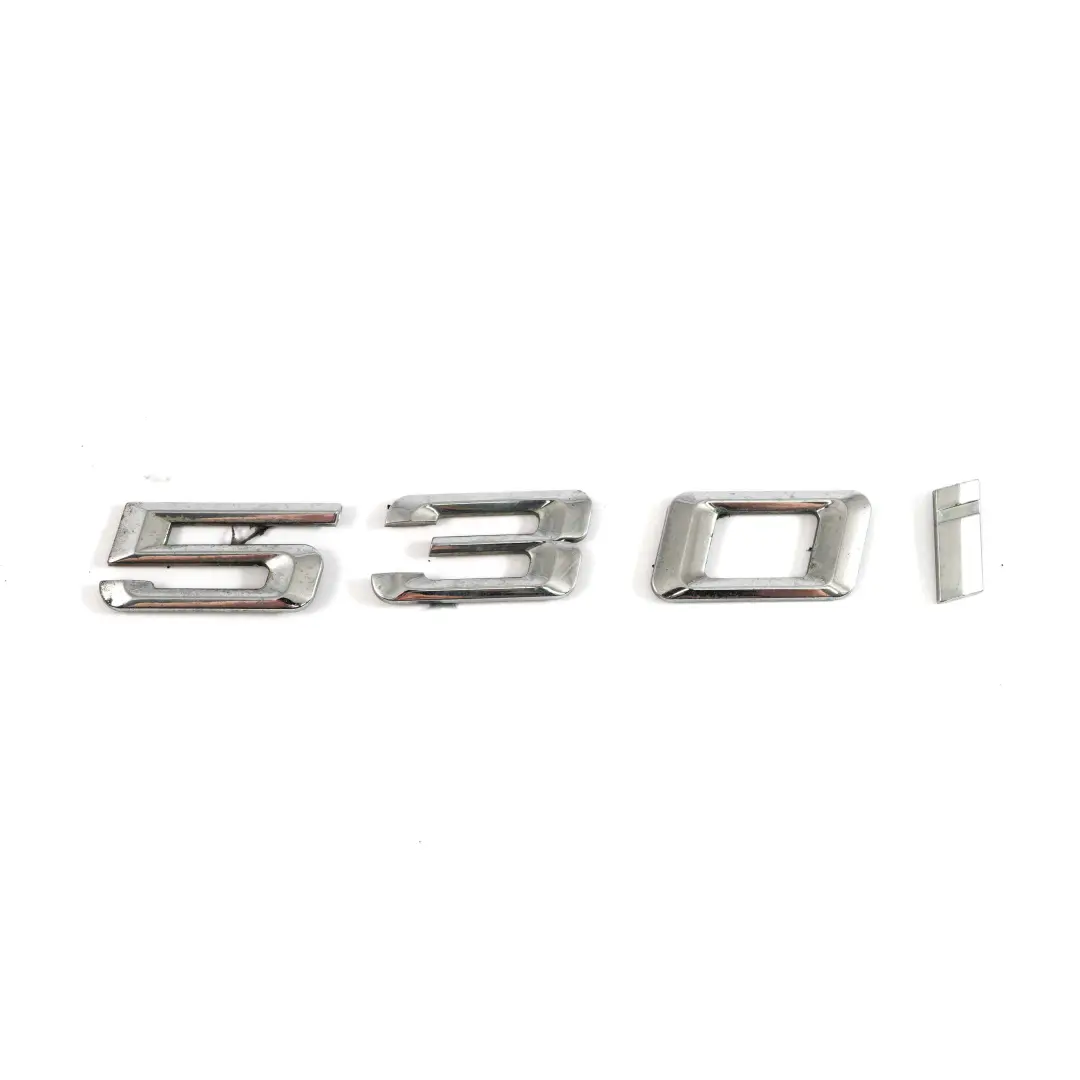 BMW E60 E61 530i Schriftzug Emblem Logo Hinten Heckklappe - SKU 7039786 - Teilenummer 7039786