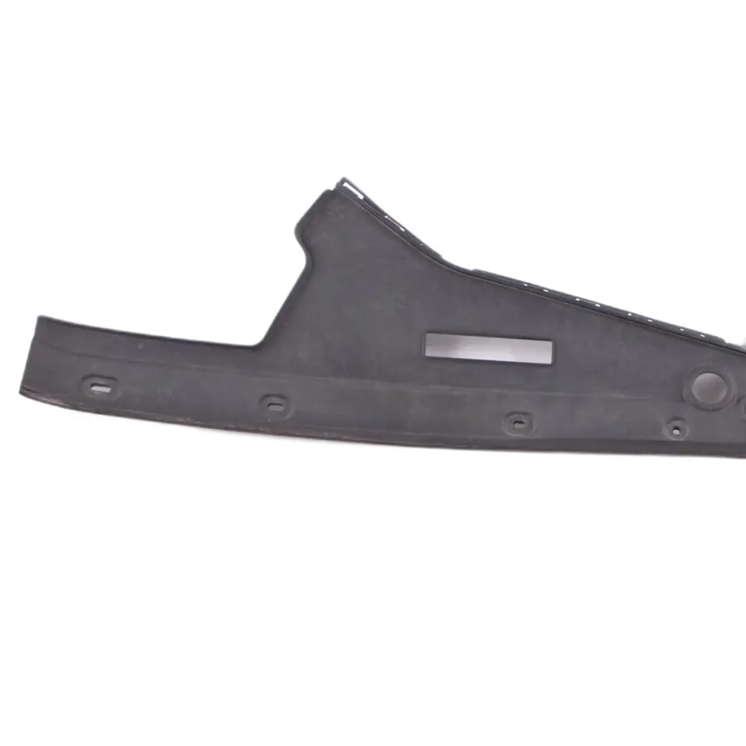 Sello Capó Trasero Derecho Localizador Junta Embellecedor para BMW F07 GT con número de pieza 7042984 BMW F07 GT Sello Capó Trasero Derecho Localizador Junta Embellecedor - SKU 7042984 - Número de pieza 7042984