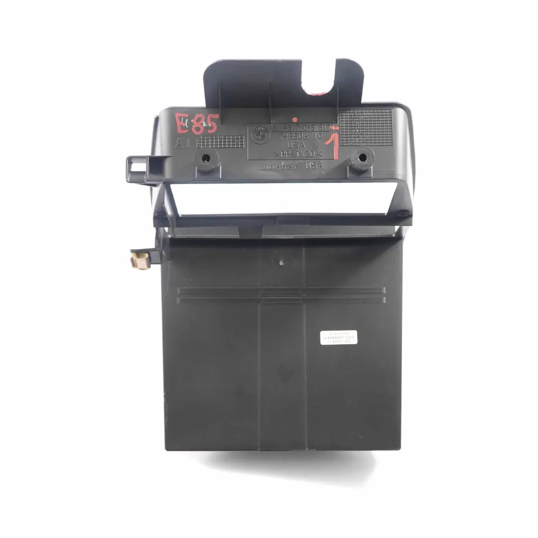 Oddments Tray Storage Copartment Console pour BMW Z4 E85 E86 à propos du numéro de pièce 7043817 BMW Z4 E85 E86 Oddments Tray Storage Copartment Console - SKU 7043817-1 - Numéro de pièce 7043817