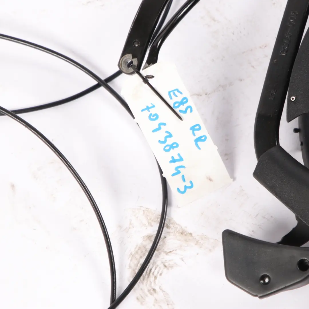 Folding Soft Top Roof Frame Right O/S Arm Hinge Lock to BMW Z4 E85 Roadster with Part number 7043874 BMW Z4 E85 Roadster Folding Soft Top Roof Frame Right O/S Arm Hinge Lock - SKU 7043874-3 - Part number 7043874