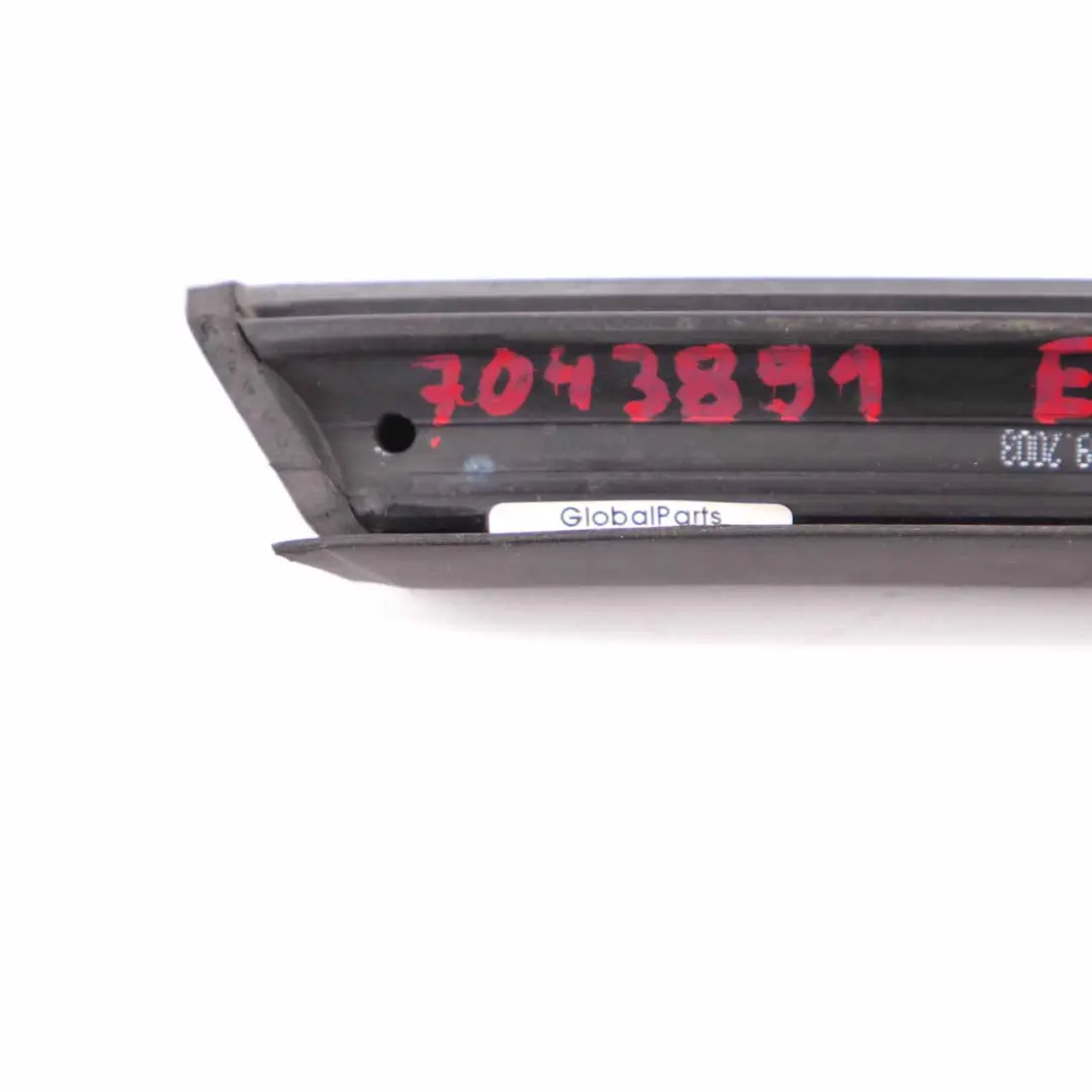 Striscia tenuta superiore pieghevole Guida tetto anteriore sinistro per BMW Z4 E85 con numero di parte 7043891 BMW Z4 E85 Striscia tenuta superiore pieghevole Guida tetto anteriore sinistro - SKU 7043891-1 - Numero di parte 7043891