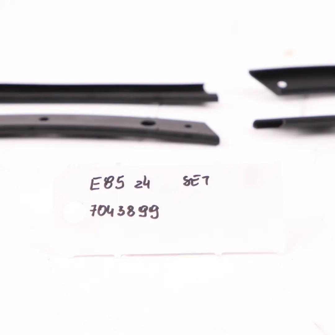 Plegable Soft Top Techo Izquierda Derecha Railing Tira Recortar Set para BMW Z4 E85 con número de pieza 7043899 BMW Z4 E85 Plegable Soft Top Techo Izquierda Derecha Railing Tira Recortar Set - SKU 7043899 - Número de pieza 7043899