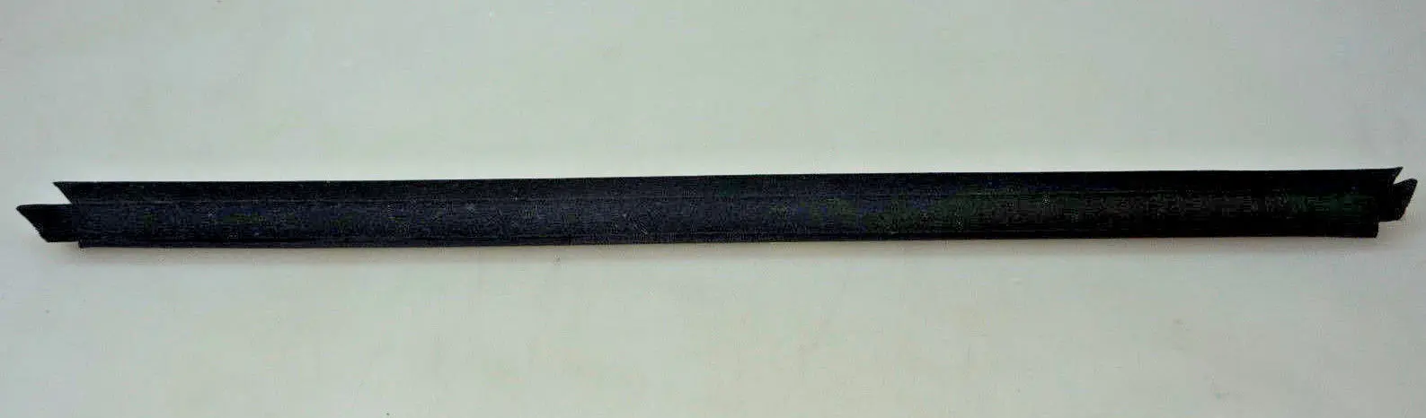 BMW E65 Couvercle vitre intérieure arrière gauche 7044145