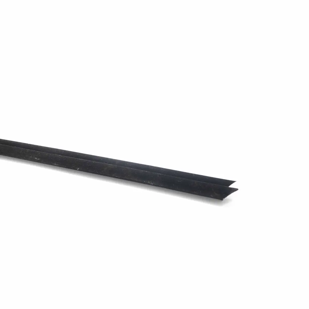 BMW E65 Plaque D'egout Interieur Droite - SKU 7044146 - Numéro de pièce 51357044146