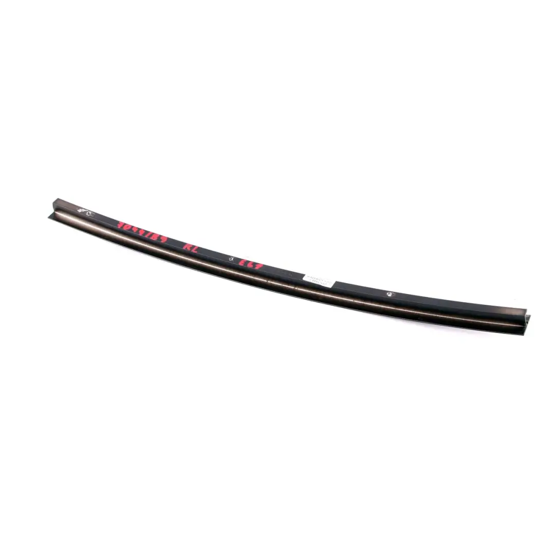 BMW E61 LCI Window Guide Web Cover Porte arriere gauche Noir Mat - SKU 7044189 - Numéro de pièce 7044189