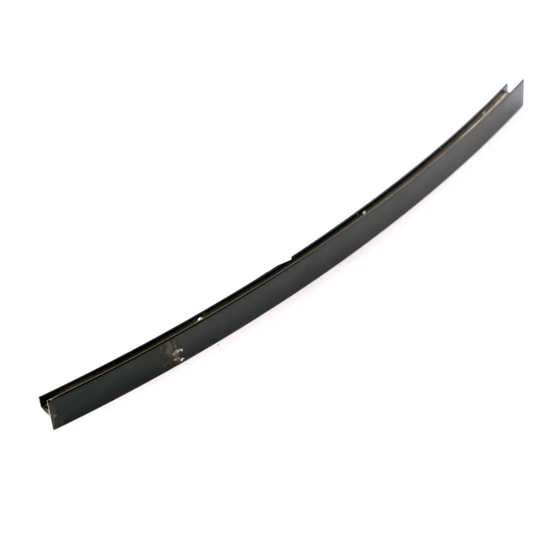 BMW E61 LCI Ventana Guia Web Cubierta Izquierda Puerta Trasera Negro Mate - SKU 7044189 - Número de pieza 7044189