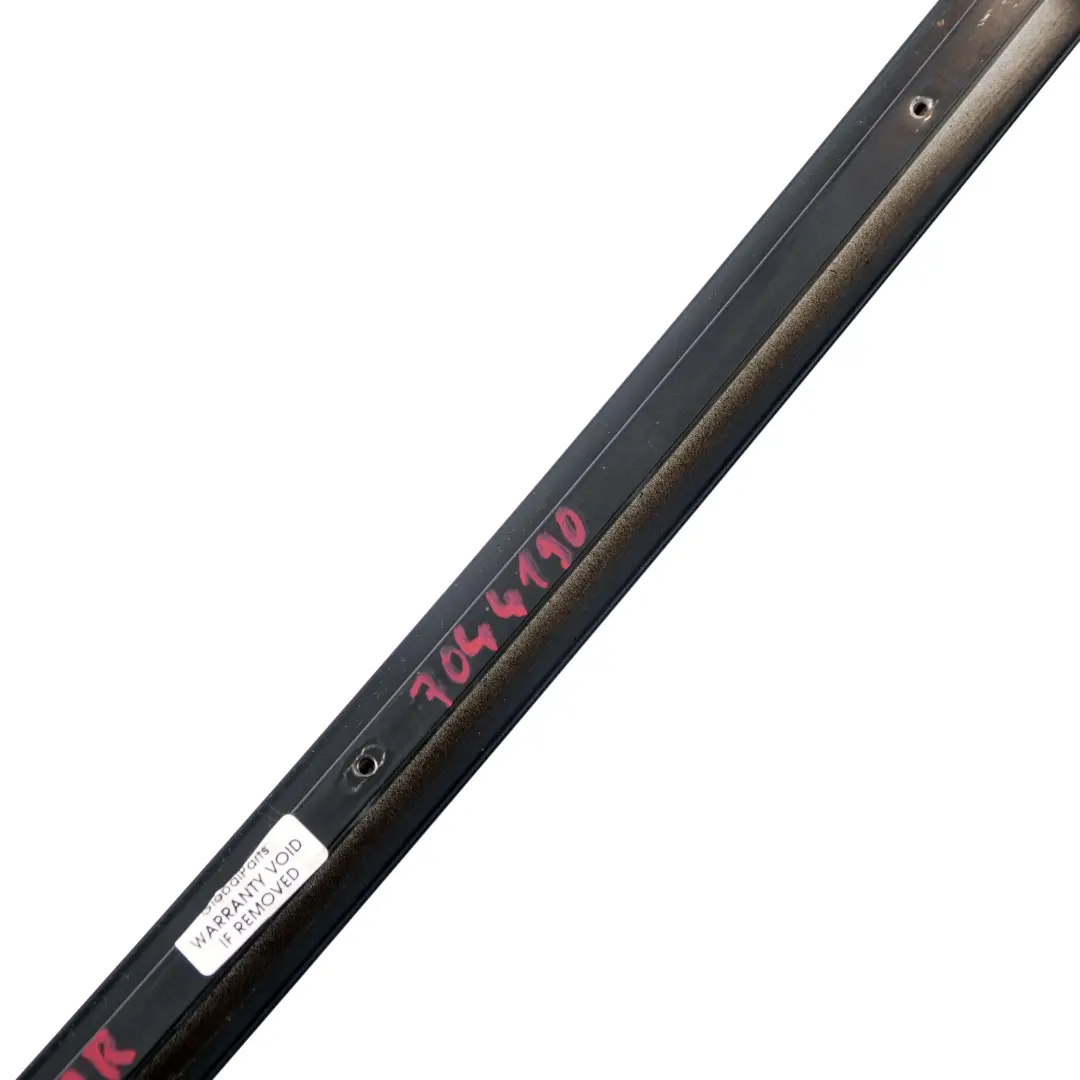 Right Door O/S Window Guide Web Cover Black Matt to BMW E61 Touring Rear with Part number 7044190 BMW E61 Touring Rear Right Door O/S Window Guide Web Cover Black Matt - SKU 7044190 - Part number 7044190