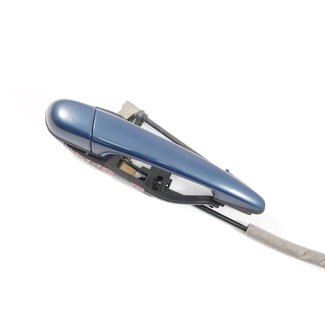 Poignee de porte exterieure arriere droite Toledoblau Toledo Blue 482 pour BMW E46 à propos du numéro de pièce 7044842 BMW E46 Poignee de porte exterieure arriere droite Toledoblau Toledo Blue 482 - SKU 7044842-TDB - Numéro de pièce 7044842