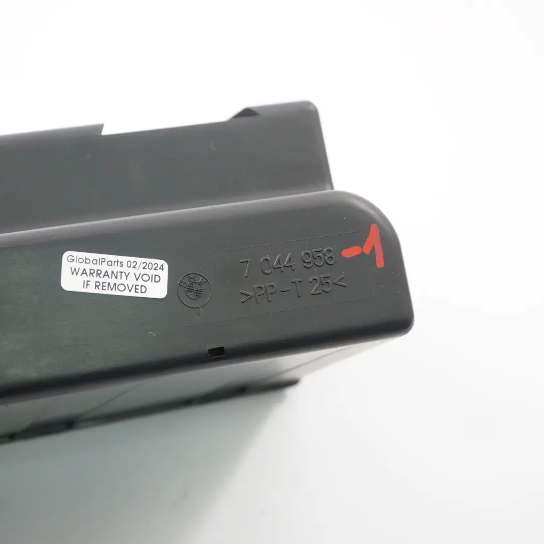 BMW X5 X3 E53 E83 E46 Montaje Asiento Emergencia Caja Primeros Auxilios - SKU 7044958-1 - Número de pieza 7044958