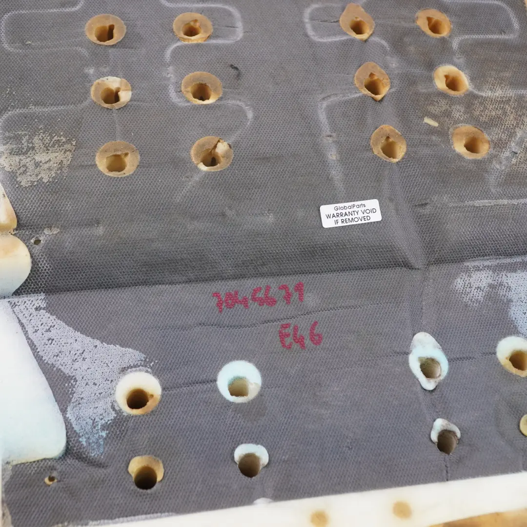 Front Seat Left Right N/O/S Cover Cloth Anthracite to BMW 3 E46 Saloon Touring with Part number 7045671 BMW 3 E46 Saloon Touring Front Seat Left Right N/O/S Cover Cloth Anthracite - SKU 7045671 - Part number 7045671