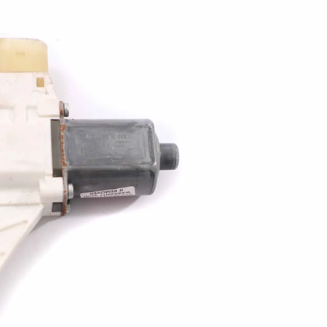 Silniczek Silnik Podnośnika Szyby Prawy Przód do BMW F01 F21 F32 o numerze 7046032 BMW F01 F21 F32 Silniczek Silnik Podnośnika Szyby Prawy Przód - SKU 7046032 - Numer Części 7046032