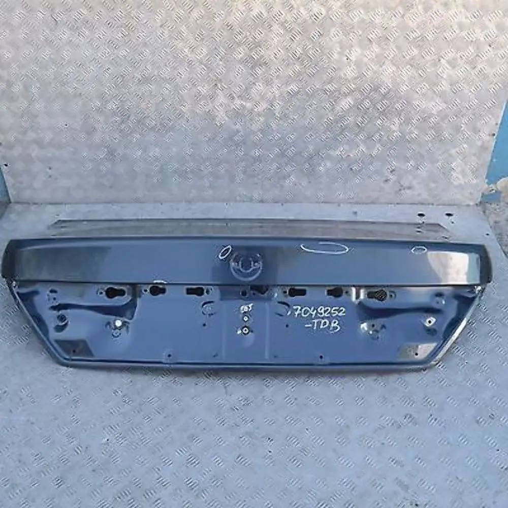 Genuine BMW 7 SERIES E65 E66 E67 Trunk Lid Boot Tailgate Toledoblau Toledo Blue to with Part number 7049252 Genuine BMW 7 SERIES E65 E66 E67 Trunk Lid Boot Tailgate Toledoblau Toledo Blue - SKU 7049252-TDB - Part number 7049252