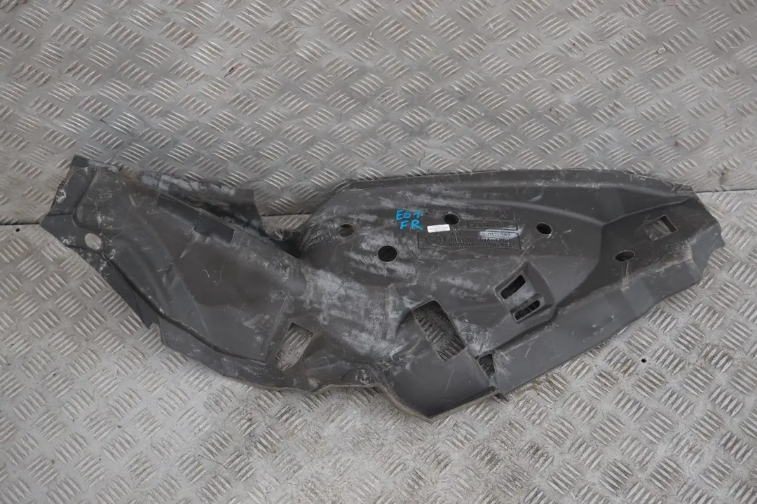 BMW E61 Wygłuszenie nadkola przednie przód prawe - SKU 7050382 - Numer Części 7050382