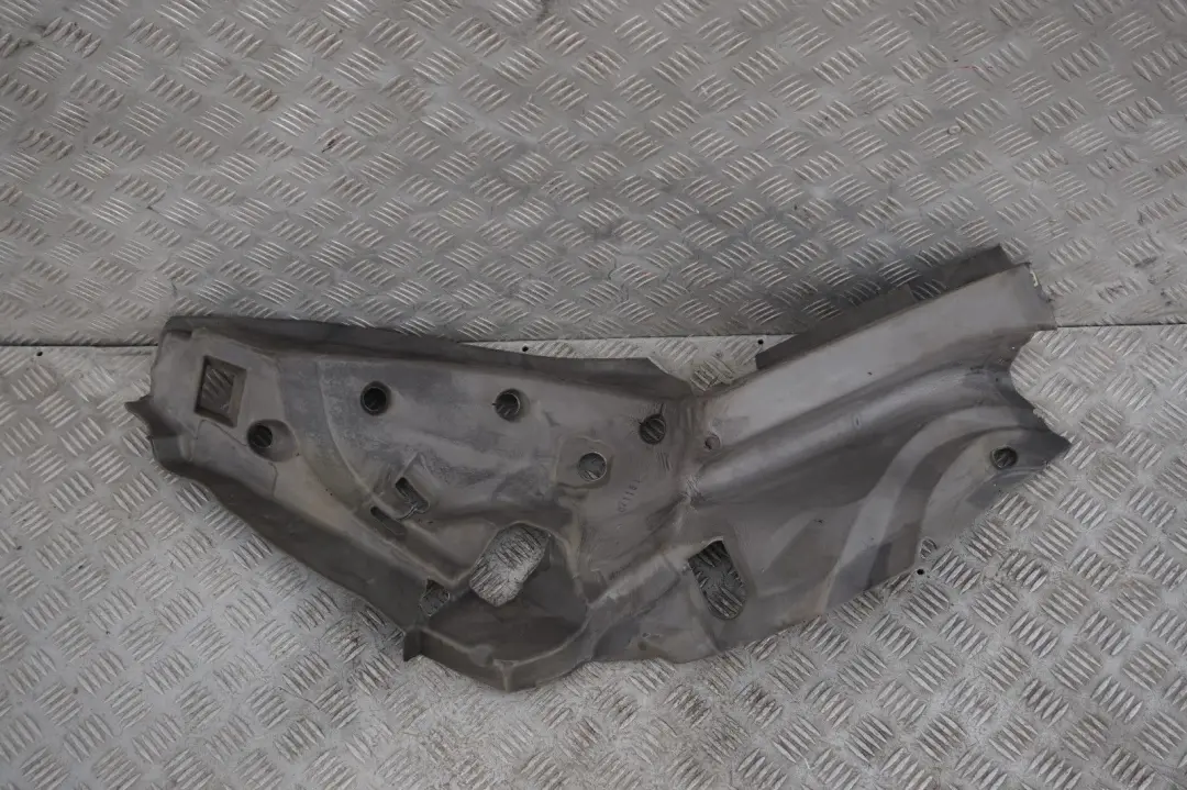 Wygłuszenie nadkola przednie przód prawe do BMW E61 o numerze 7050382 BMW E61 Wygłuszenie nadkola przednie przód prawe - SKU 7050382 - Numer Części 7050382