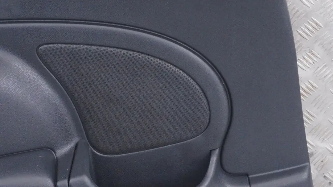 Trasero Izquierdo Lateral Panel Lateral Panther Negro para Mini Cooper R50 R53 con número de pieza 7050451 Mini Cooper R50 R53 Trasero Izquierdo Lateral Panel Lateral Panther Negro - SKU 7050451 - Número de pieza 7050451