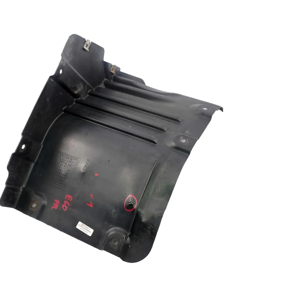 Delantero Derecho Cubierta Paso De Rueda Carcasa Inferior para BMW E60 E61 con número de pieza 7050538 BMW E60 E61 Delantero Derecho Cubierta Paso De Rueda Carcasa Inferior - SKU 7050538-1 - Número de pieza 7050538