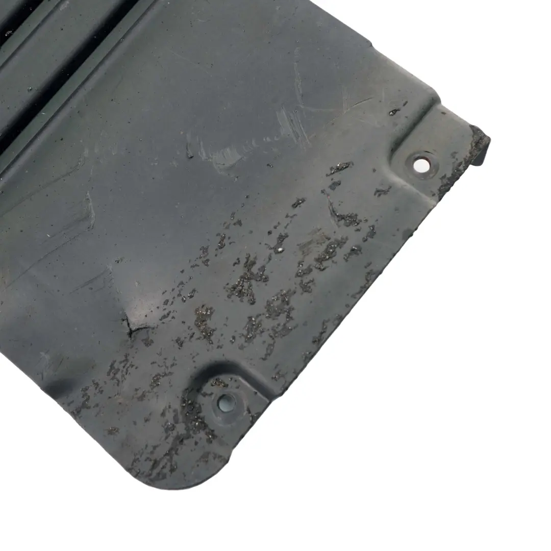 Delantero Derecho Cubierta Paso De Rueda Carcasa Inferior para BMW E60 E61 con número de pieza 7050538 BMW E60 E61 Delantero Derecho Cubierta Paso De Rueda Carcasa Inferior - SKU 7050538-1 - Número de pieza 7050538