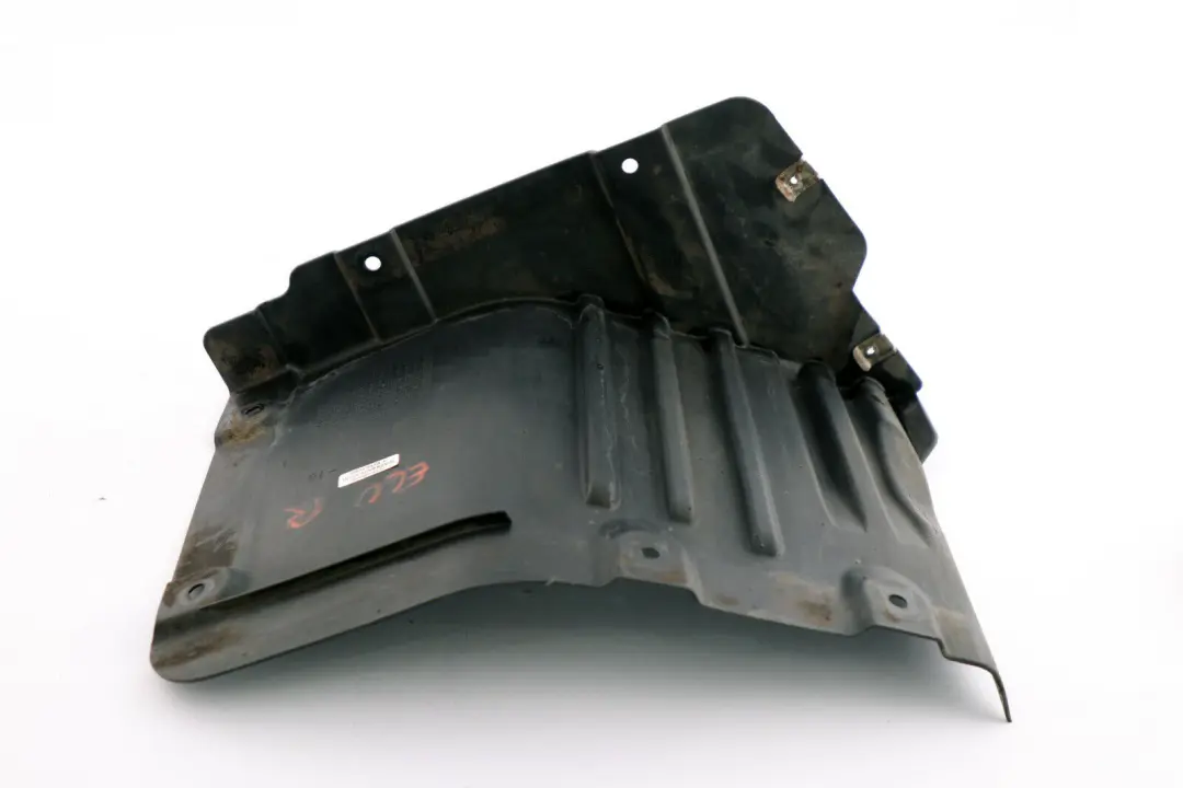 Copertura Passaruota BMW E60 E61 Alloggiamento Fodera Inferiore Anteriore Destra per con numero di parte 7050538 Copertura Passaruota BMW E60 E61 Alloggiamento Fodera Inferiore Anteriore Destra - SKU 7050538 - Numero di parte 7050538