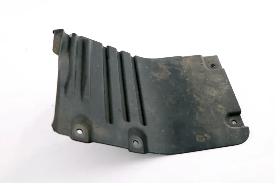 Copertura Passaruota BMW E60 E61 Alloggiamento Fodera Inferiore Anteriore Destra per con numero di parte 7050538 Copertura Passaruota BMW E60 E61 Alloggiamento Fodera Inferiore Anteriore Destra - SKU 7050538 - Numero di parte 7050538