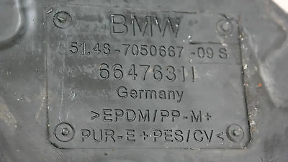 BMW 5 6 er e60 e61 e63 e64 Schallisolierung Stirnwand Motorraum Mi. - SKU 7050667 - Teilenummer 51487050667