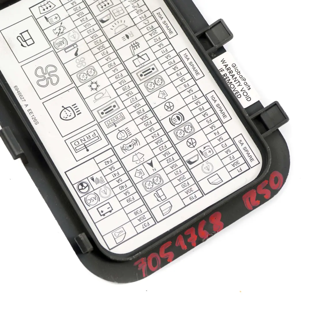 Abdeckung Seit Liche Beschriftung Sicherungs Kasten Silber für Mini R50 mit Teilenummer 7051768 Mini R50 Abdeckung Seit Liche Beschriftung Sicherungs Kasten Silber - SKU 7051768 - Teilenummer 7051768