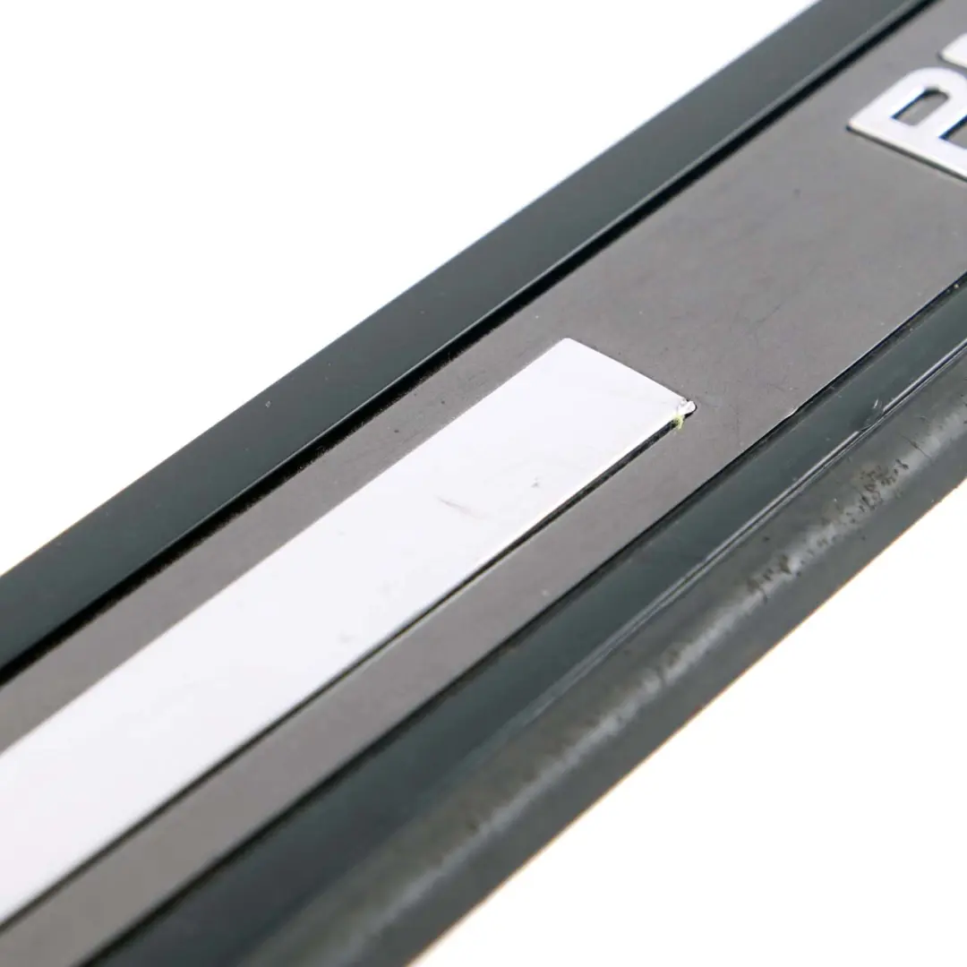 Delantera Derecha O / S Cubierta De Entrada Trim Dark Silver para BMW E65 E66 E67 con número de pieza 7051872 BMW E65 E66 E67 Delantera Derecha O / S Cubierta De Entrada Trim Dark Silver - SKU 7051872 - Número de pieza 7051872