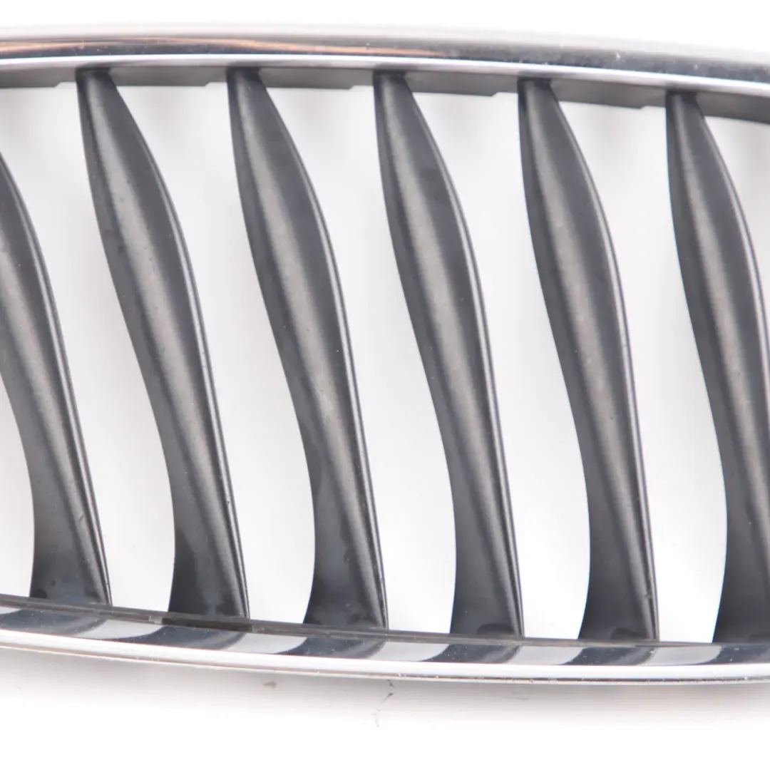 Front Grille BMW Z4 E85 E86 Bumper Centre Kidney Right O/S Cover Black to with Part number 7051958 Front Grille BMW Z4 E85 E86 Bumper Centre Kidney Right O/S Cover Black - SKU 7051958-1 - Part number 7051958