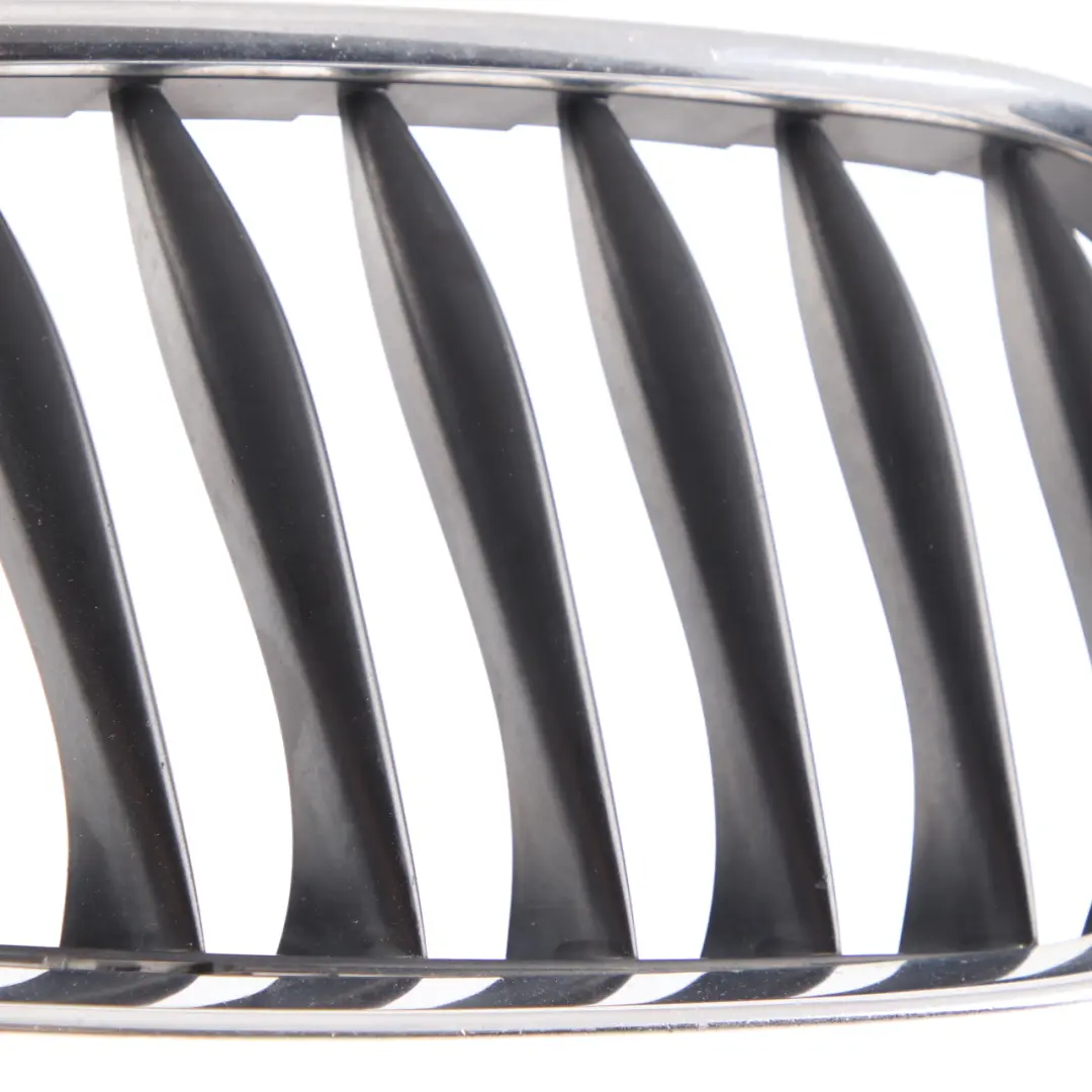 Front Grille BMW Z4 E85 E86 Bumper Centre Kidney Right O/S Cover Black to with Part number 7051958 Front Grille BMW Z4 E85 E86 Bumper Centre Kidney Right O/S Cover Black - SKU 7051958-1 - Part number 7051958