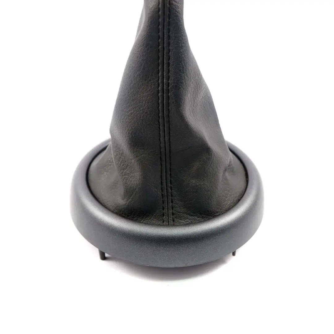 Anello di rifinitura antracite Stivale leva cambio Panther Black per Mini R50 R52 con numero di parte 7052157 Mini R50 R52 Anello di rifinitura antracite Stivale leva cambio Panther Black - SKU 7052157 - Numero di parte 7052157