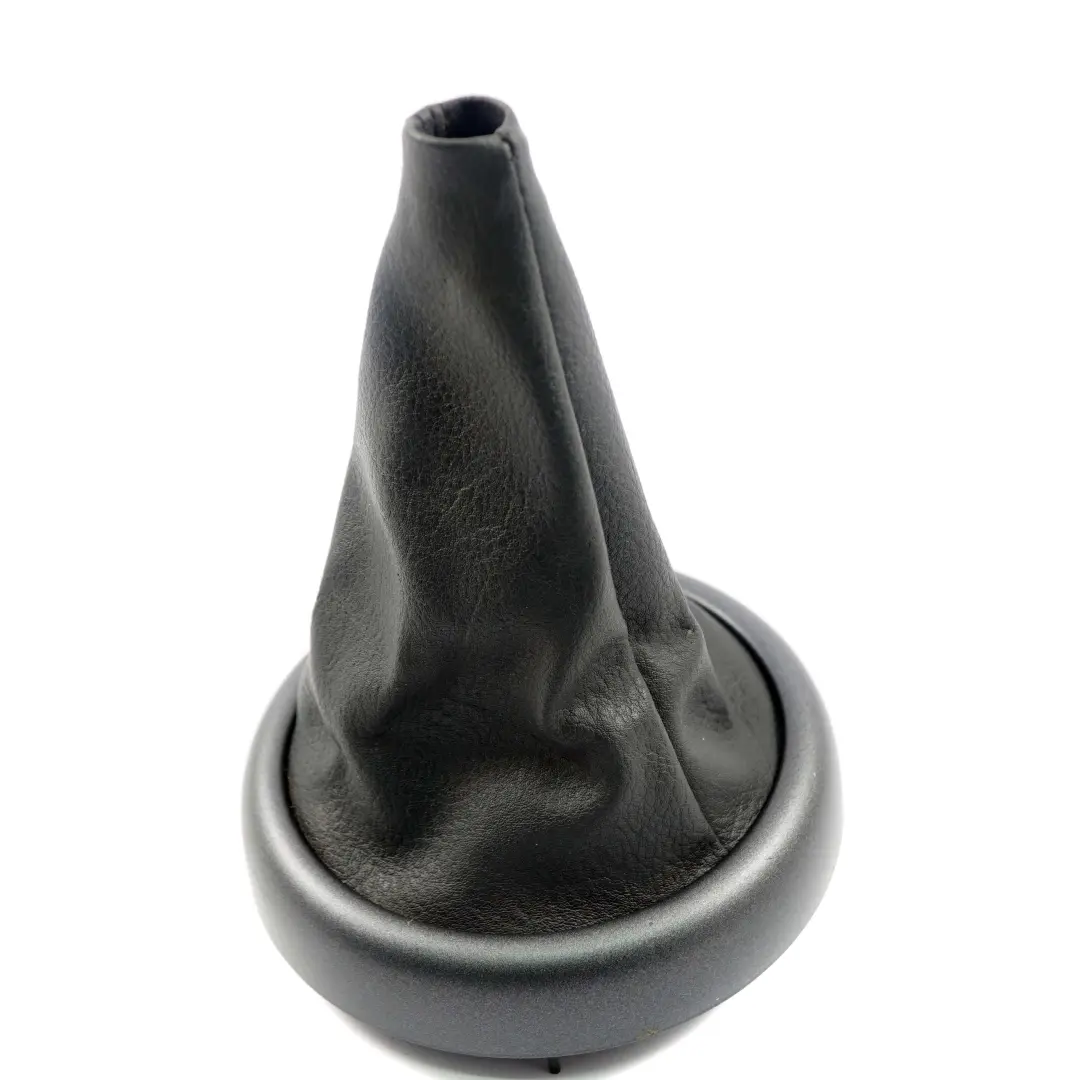 Osłona Mieszek Gałki Biegów Antracyt do Mini R50 R53 o numerze 7052157 Mini R50 R53 Osłona Mieszek Gałki Biegów Antracyt - SKU 7052157 - Numer Części 7052157