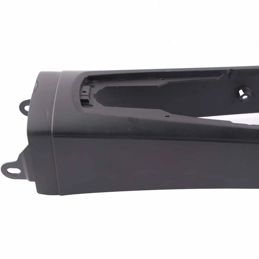 Telaio montaggio console centrale scorrimento bracciolo nero 7016714 per BMW Z4 E85 con numero di parte 7053115 BMW Z4 E85 Telaio montaggio console centrale scorrimento bracciolo nero 7016714 - SKU 7053115-1 - Numero di parte 7053115