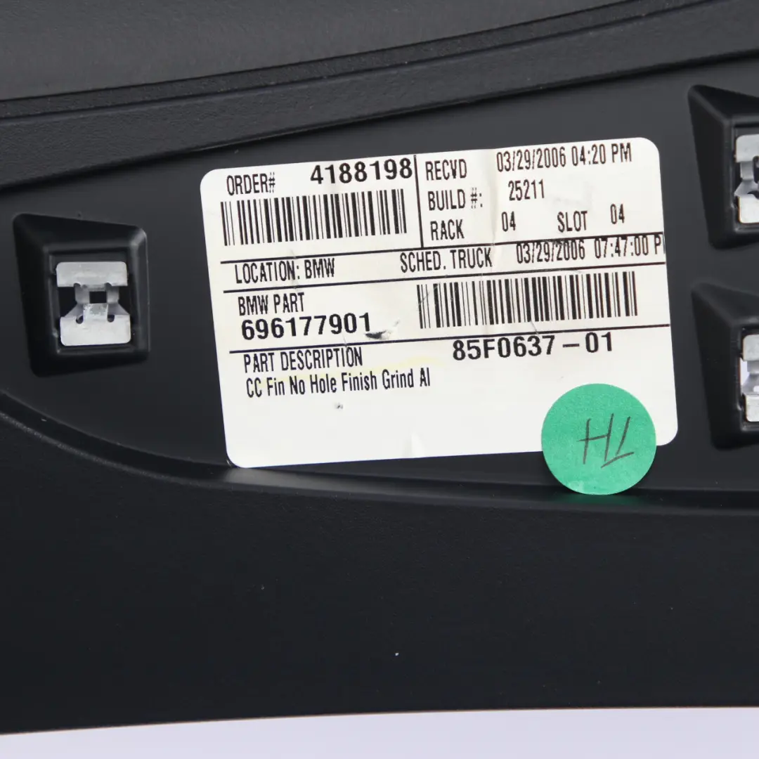 Consola Central Marco de Montaje Split Slide Negro 6961779 para BMW Z4 E85 con número de pieza 7053115 BMW Z4 E85 Consola Central Marco de Montaje Split Slide Negro 6961779 - SKU 7053115-2 - Número de pieza 7053115