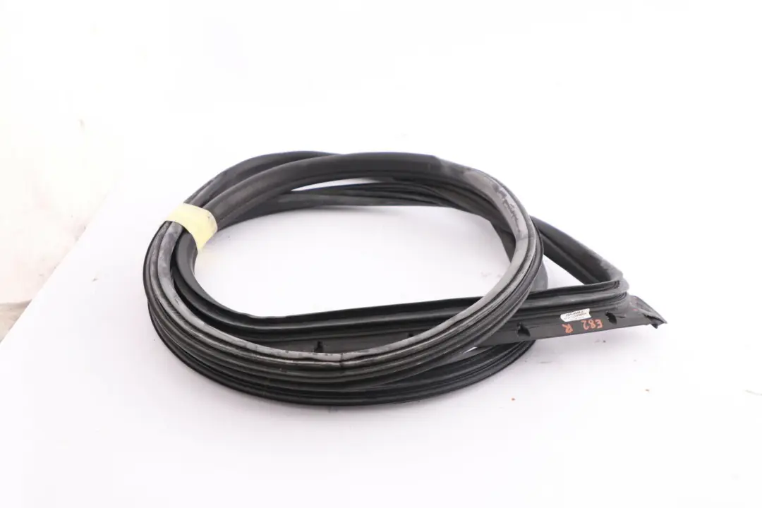 BMW 1 Series E81 E82 Front Door Seal Gasket Weatherstrip Right O/S 7164948 - SKU 7054028 - Part number 51767054028