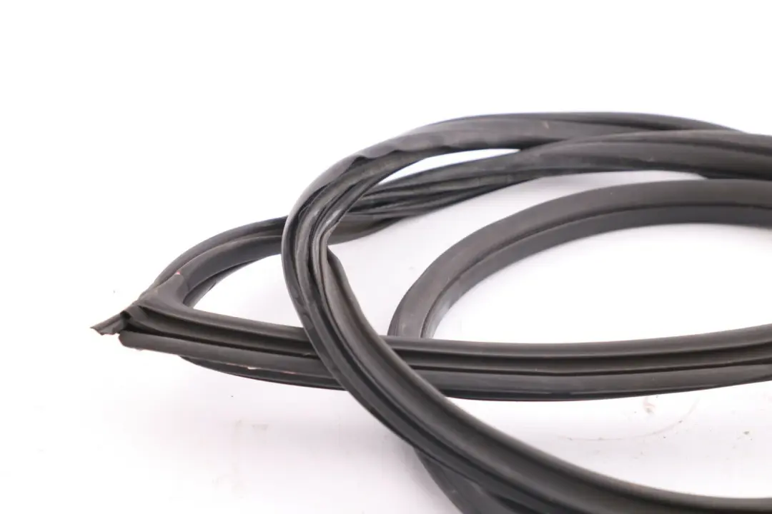 BMW E81 E82 Front Door Seal Gasket Weatherstrip Right O/S 7164948 - SKU 7054028 - Part number 51767054028