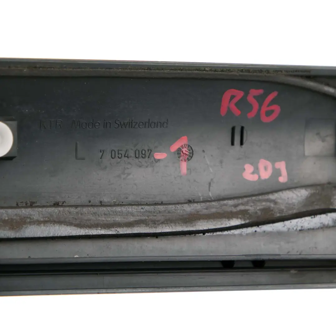 Window Column A Left N/S Glanzschwarz Black Gloss to Mini R50 R53 Cover with Part number 7054097 Mini R50 R53 Cover Window Column A Left N/S Glanzschwarz Black Gloss - SKU 7054097 - Part number 7054097