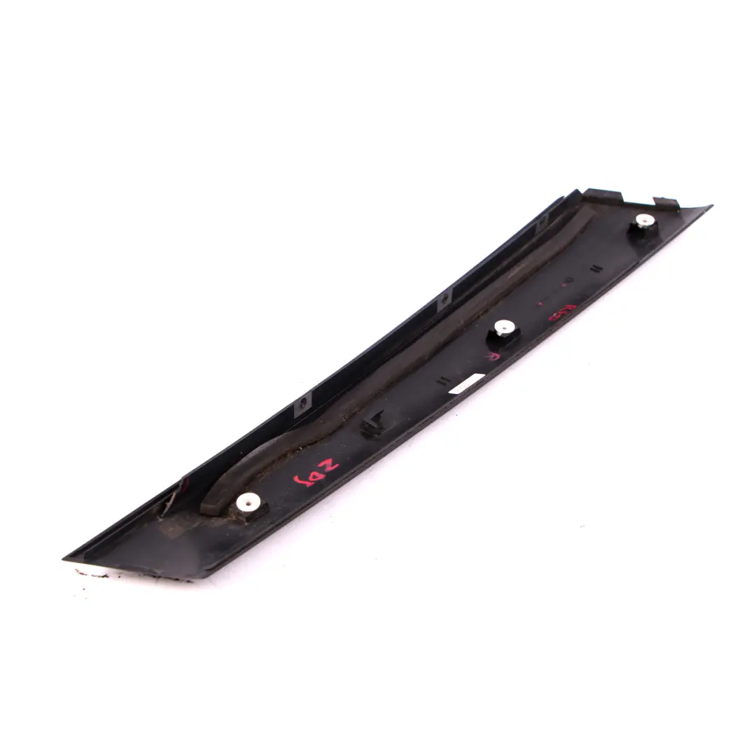 Copertura Finestra Colonna Destra Glanzschwarz Nero Lucido per Mini R50 R53 con numero di parte 7054098 Mini R50 R53 Copertura Finestra Colonna Destra Glanzschwarz Nero Lucido - SKU 7054098 - Numero di parte 7054098