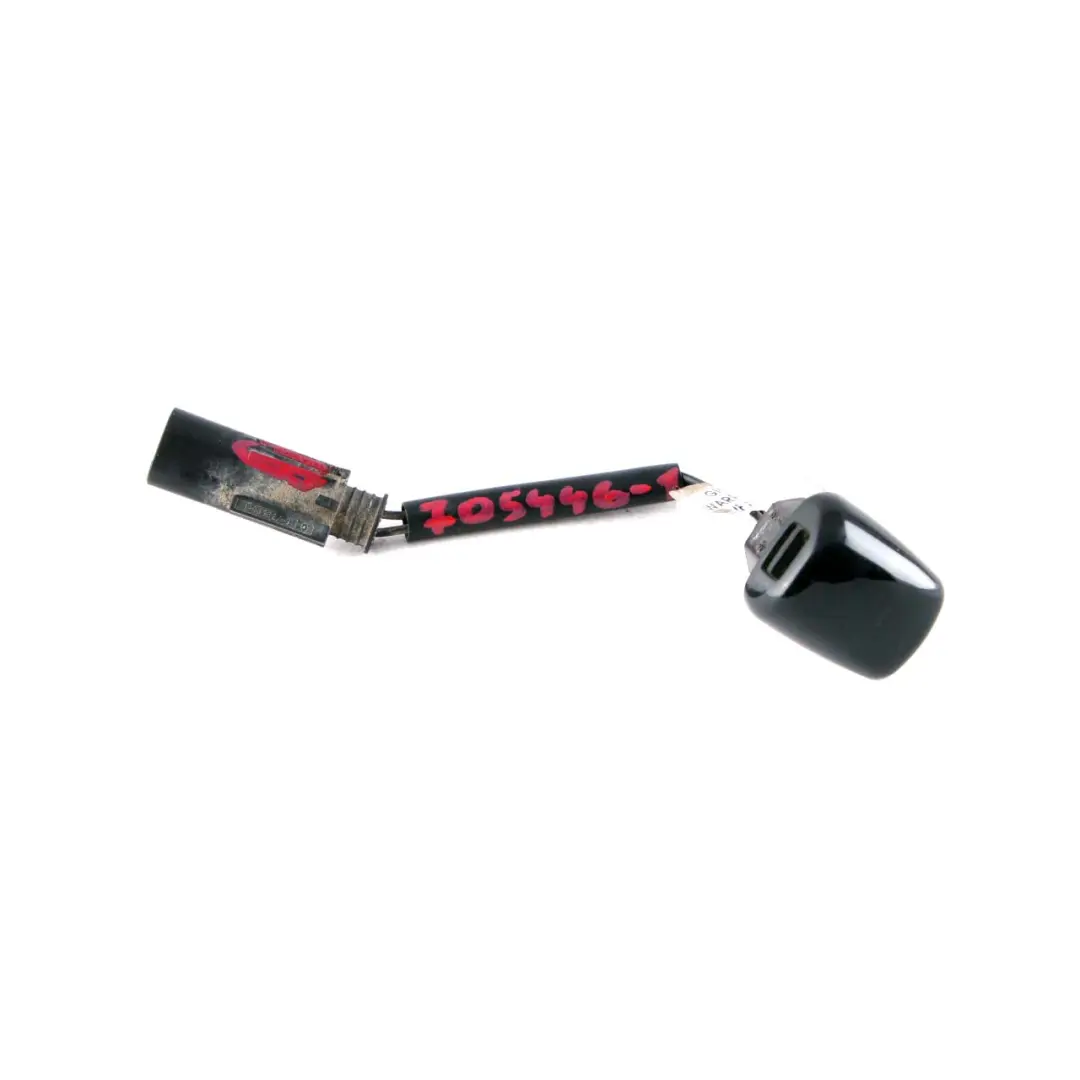 Spray Nozzle Windshield Cleaning High Gloss Glanzschwarz to BMW E63 E64 1 with Part number 7054446 BMW E63 E64 1 Spray Nozzle Windshield Cleaning High Gloss Glanzschwarz - SKU 7054446-1 - Part number 7054446