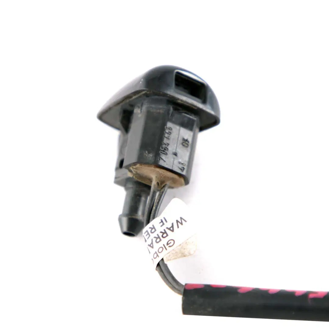 Spray Nozzle Windshield Cleaning High Gloss Glanzschwarz to BMW E63 E64 1 with Part number 7054446 BMW E63 E64 1 Spray Nozzle Windshield Cleaning High Gloss Glanzschwarz - SKU 7054446-1 - Part number 7054446
