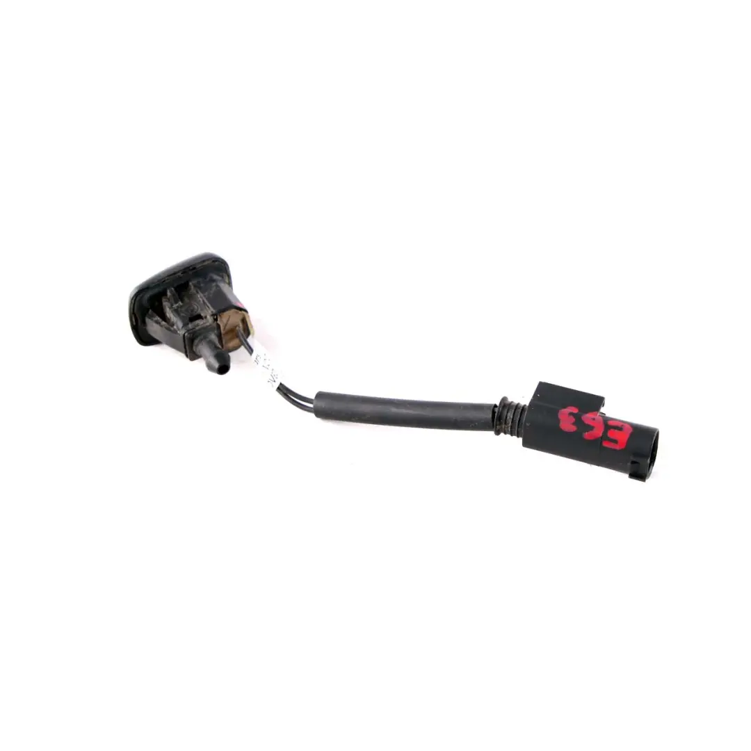 Spray Boquilla Limpieza Parabrisas Alto Brillo Glanzschwarz para BMW E63 E64 con número de pieza 7054446 BMW E63 E64 Spray Boquilla Limpieza Parabrisas Alto Brillo Glanzschwarz - SKU 7054446 - Número de pieza 7054446