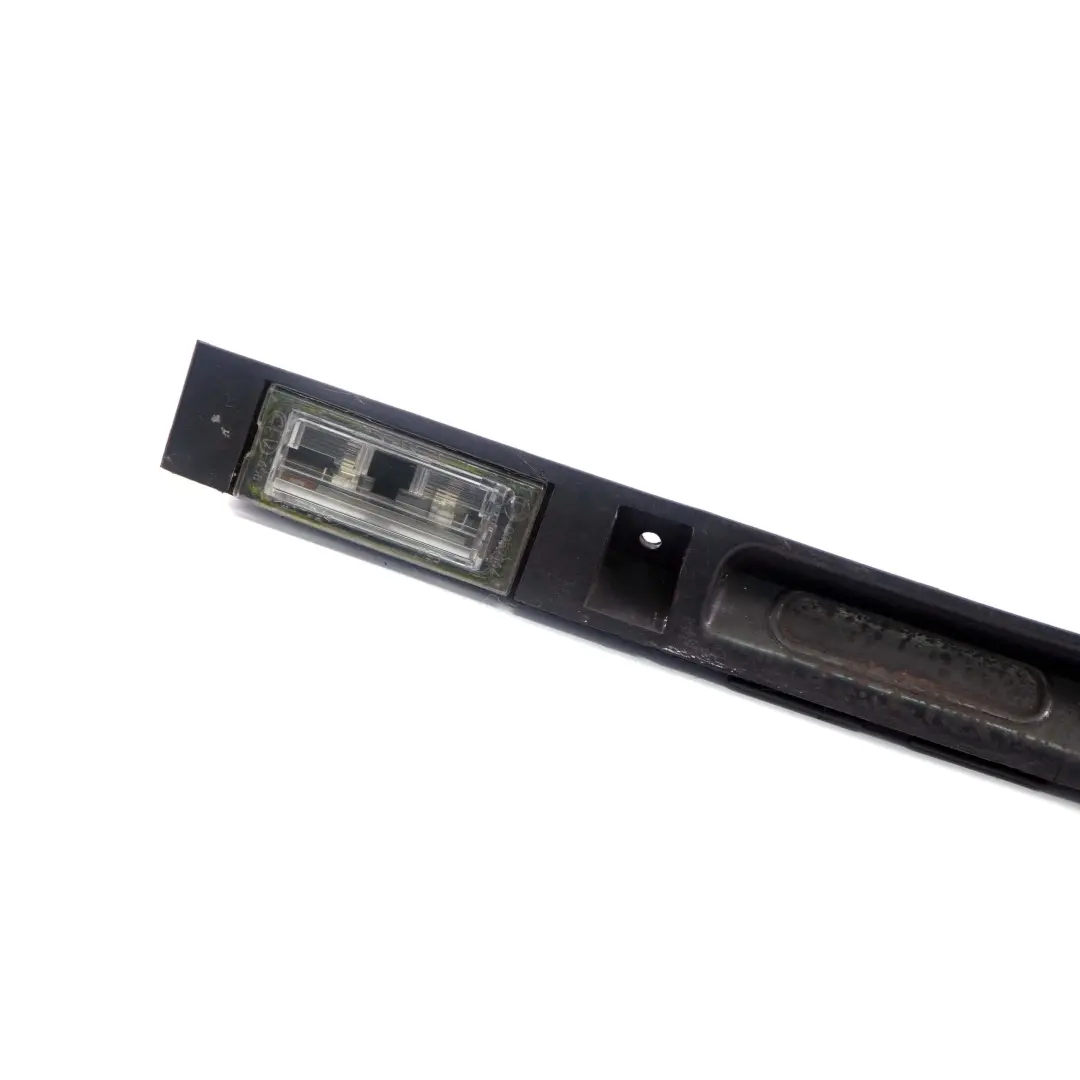 Griffleiste Heckklappe Hinten Schwarz Abdeckung Lampe Licht für BMW X5 E53 mit Teilenummer 7054941 BMW X5 E53 Griffleiste Heckklappe Hinten Schwarz Abdeckung Lampe Licht - SKU 7054941-1 - Teilenummer 7054941