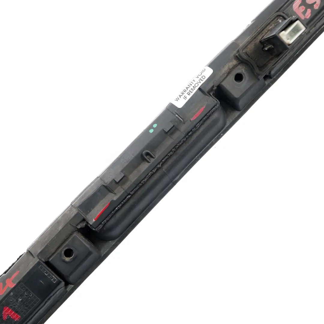 Maniglia Portellone Posteriore Nero Copertura Lampada Luce per BMW X5 E53 con numero di parte 7054941 BMW X5 E53 Maniglia Portellone Posteriore Nero Copertura Lampada Luce - SKU 7054941-1 - Numero di parte 7054941