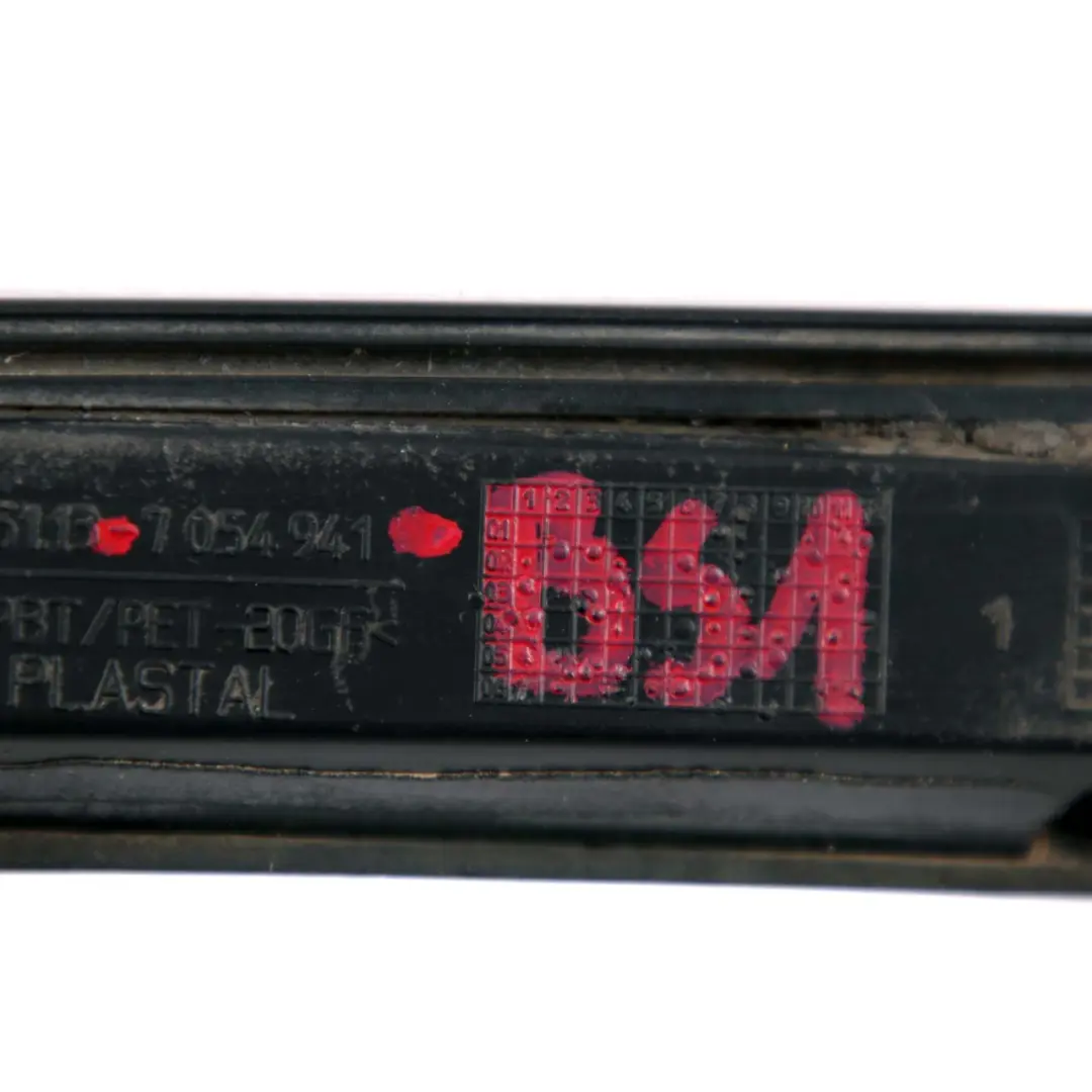 Listwa Uchwyt Klamka Bagażnika do BMW E53 o numerze 7054941 BMW E53 Listwa Uchwyt Klamka Bagażnika - SKU 7054941-BS1 - Numer Części 7054941