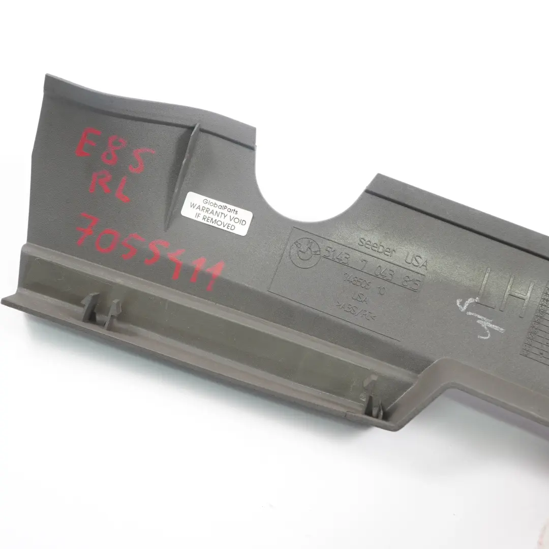 Verkleidung Blende Oben Links Grau 7043815 für BMW Z4 er E85 mit Teilenummer 7055411 BMW Z4 er E85 Verkleidung Blende Oben Links Grau 7043815 - SKU 7055411 - Teilenummer 7055411