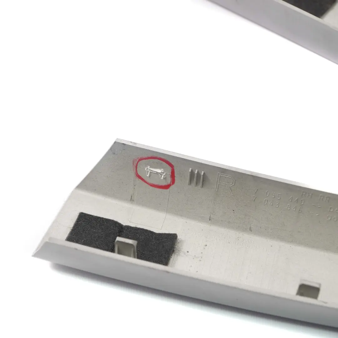 Roll Bar Trim Right Covering Panel Grey Silver 7043838 pour BMW Z4 E85 à propos du numéro de pièce 7055440 BMW Z4 E85 Roll Bar Trim Right Covering Panel Grey Silver 7043838 - SKU 7055440-1 - Numéro de pièce 7055440