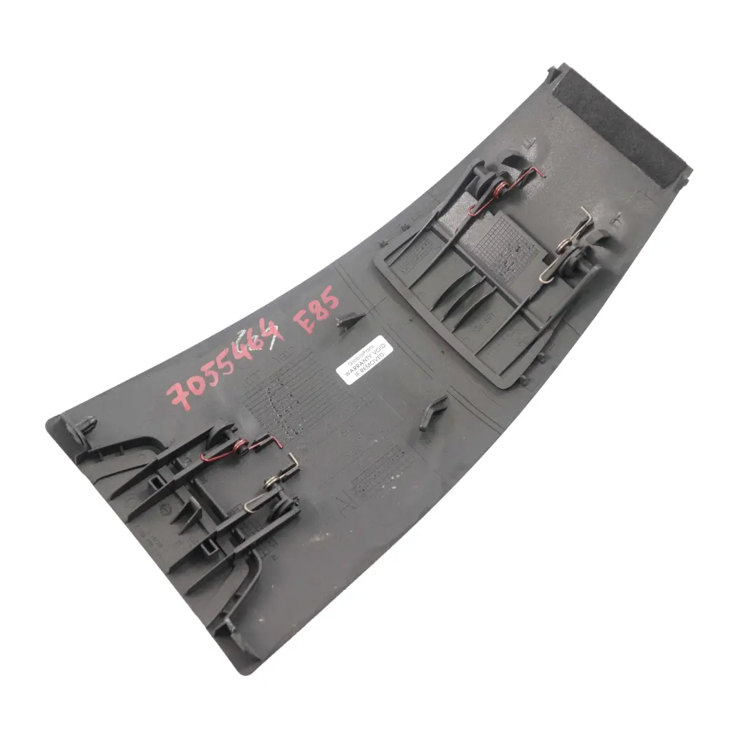 Osłona schowek konsoli środkowej tylna do BMW Z4 E85 o numerze 7055464 BMW Z4 E85 Osłona schowek konsoli środkowej tylna - SKU 7055464 - Numer Części 7055464