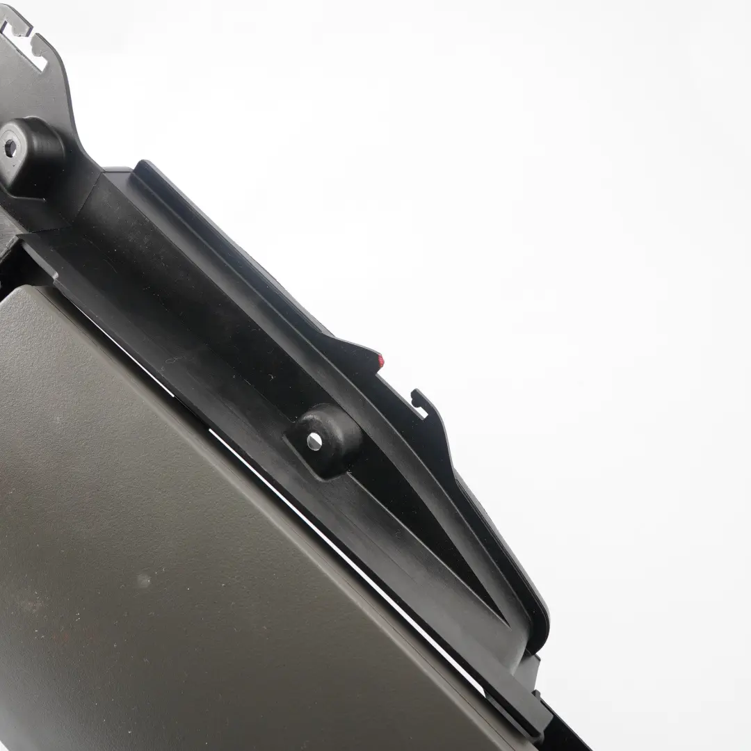 Bracciolo Centrale Vassoio Portaoggetti Box Trim Cover Grigio 7016673 per BMW Z4 E85 con numero di parte 7055472 BMW Z4 E85 Bracciolo Centrale Vassoio Portaoggetti Box Trim Cover Grigio 7016673 - SKU 7055472-1 - Numero di parte 7055472