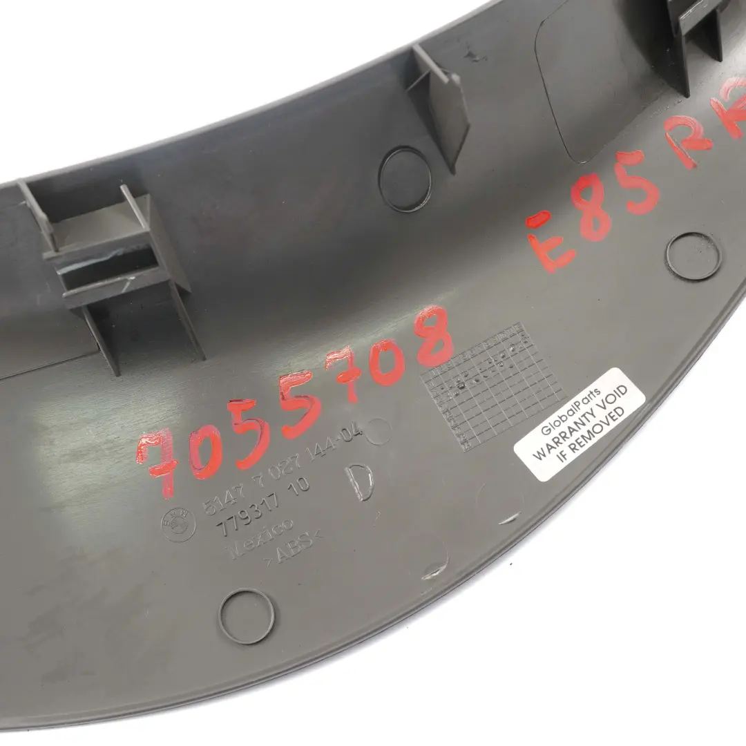 Covering Cover Rear Right O/S Trim Entrance Grey to BMW Z4 Series E85 E86 with Part number 7055708 BMW Z4 Series E85 E86 Covering Cover Rear Right O/S Trim Entrance Grey - SKU 7055708 - Part number 7055708