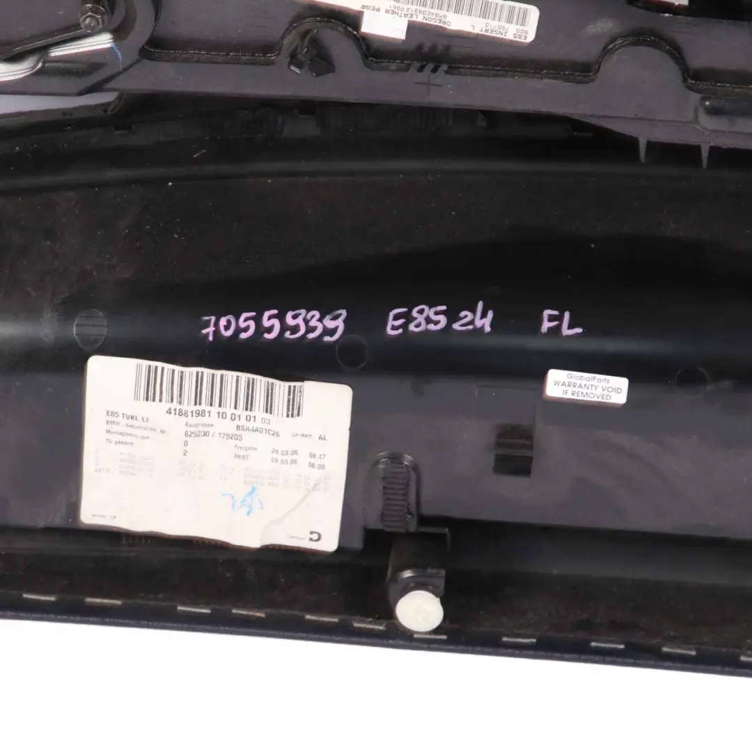 Boczek Tapicerka Drzwi Lewy Przód do BMW Z4 E85 E86 o numerze 7055939 BMW Z4 E85 E86 Boczek Tapicerka Drzwi Lewy Przód - SKU 7055939 - Numer Części 7055939